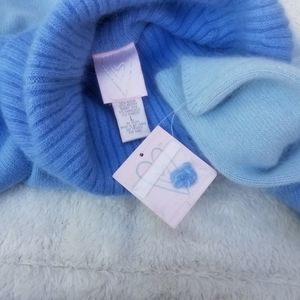 New With Tags Angora super soft sweater Large